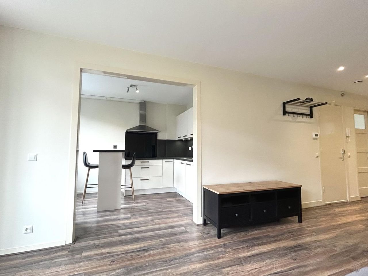 Furnished 2-bedroom apartment in the Hoofddorppleinbuurt - Image 7