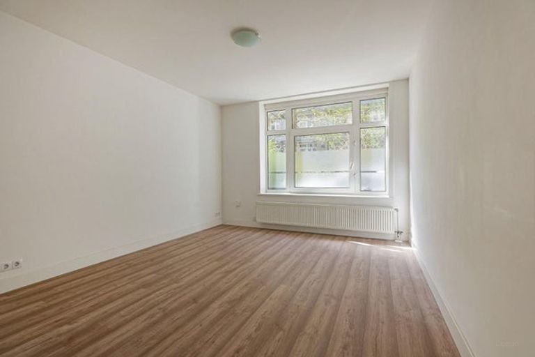 Ground floor apartment of 56 m² with garden in Amsterdam West - Image 2