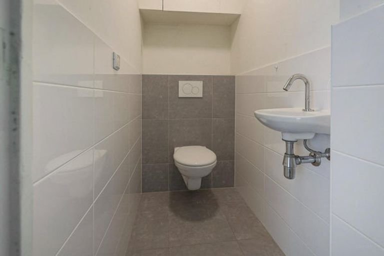 Ground floor apartment of 56 m² with garden in Amsterdam West - Image 9