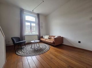 Gemeubileerd appartement met houten vloer in Brusselsepoort - Afbeelding 2