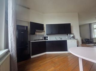 Gemeubileerd appartement met houten vloer in Brusselsepoort - Afbeelding 6