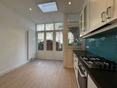 65m² apartment with garden in De Pijp - Image 9