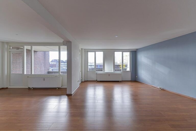 119 m² apartment in the heart of Roermond - Image 5