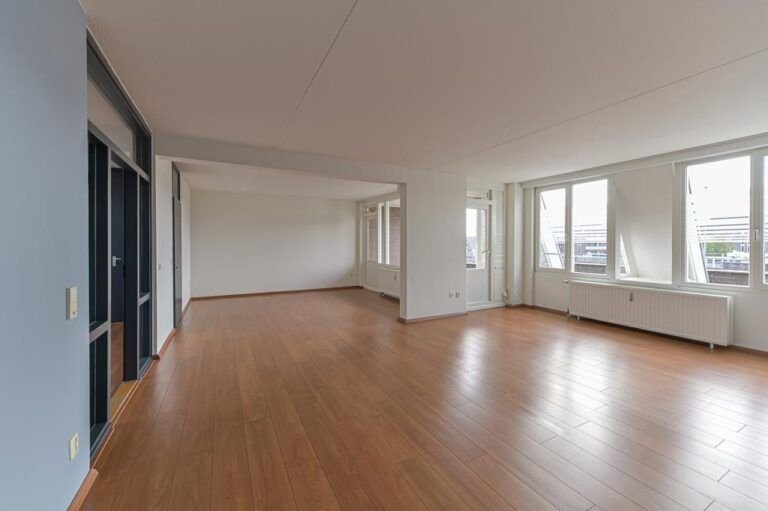 119 m² apartment in the heart of Roermond - Image 9