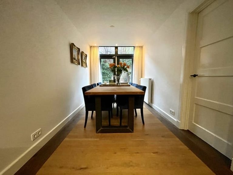 Furnished 2-bedroom ground floor apartment - Image 5