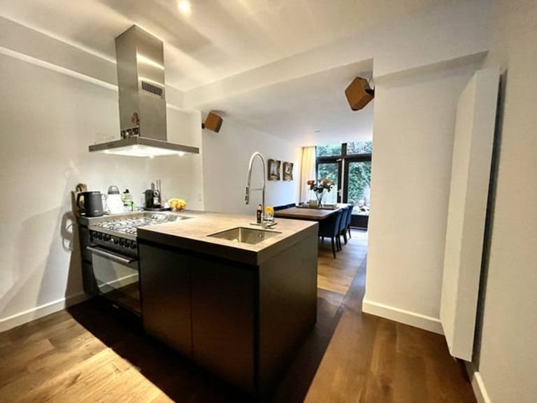 Furnished 2-bedroom ground floor apartment - Image 3