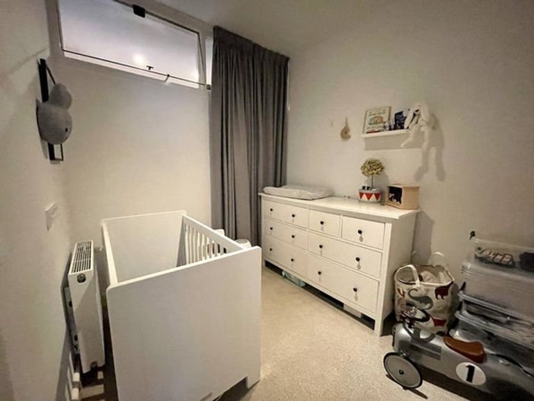 Furnished 2-bedroom ground floor apartment - Image 11