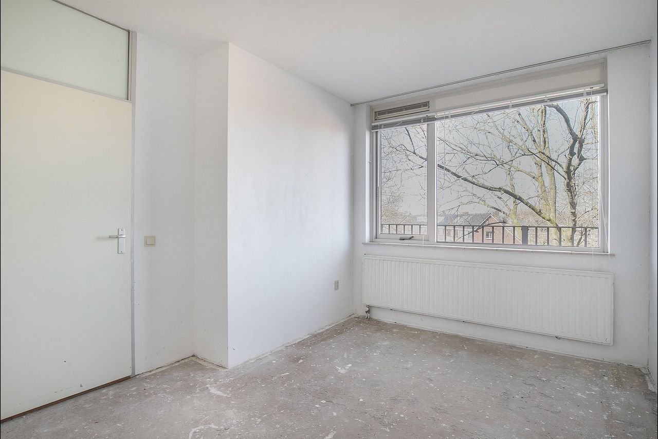 Bright 2-room apartment with balcony in Leiderdorp - Image 10