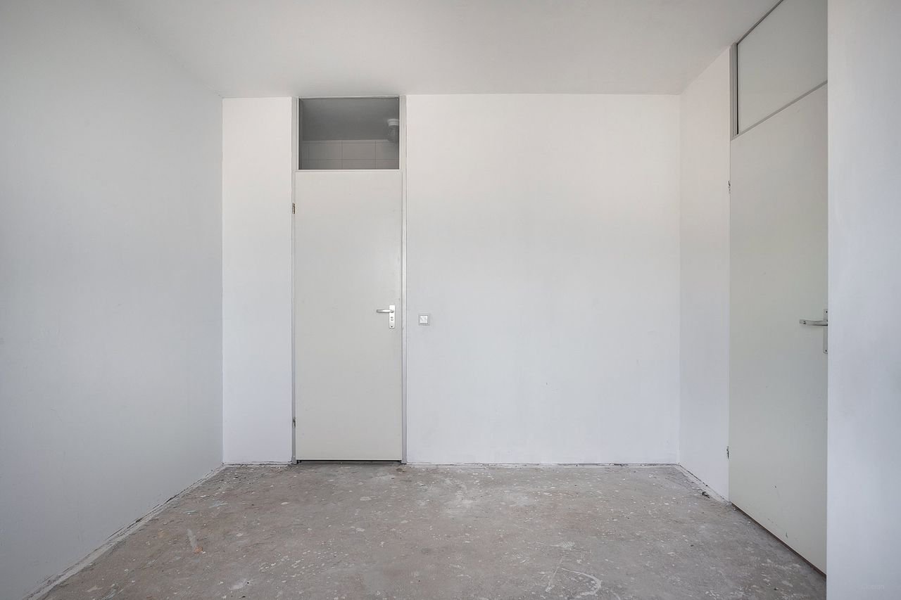 Bright 2-room apartment with balcony in Leiderdorp - Image 11