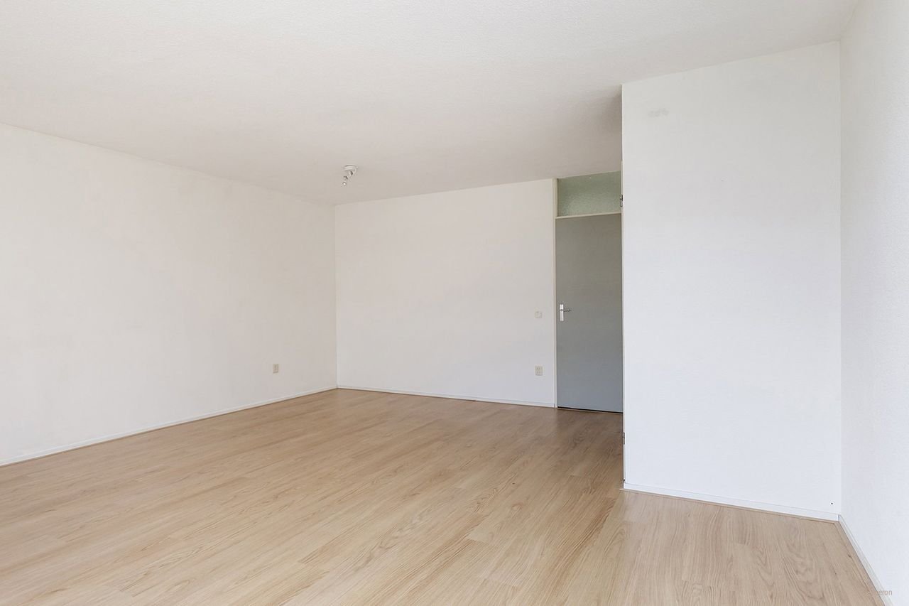 Eengezinswoning met tuin en zonnepanelen in Holendrecht - Afbeelding 7