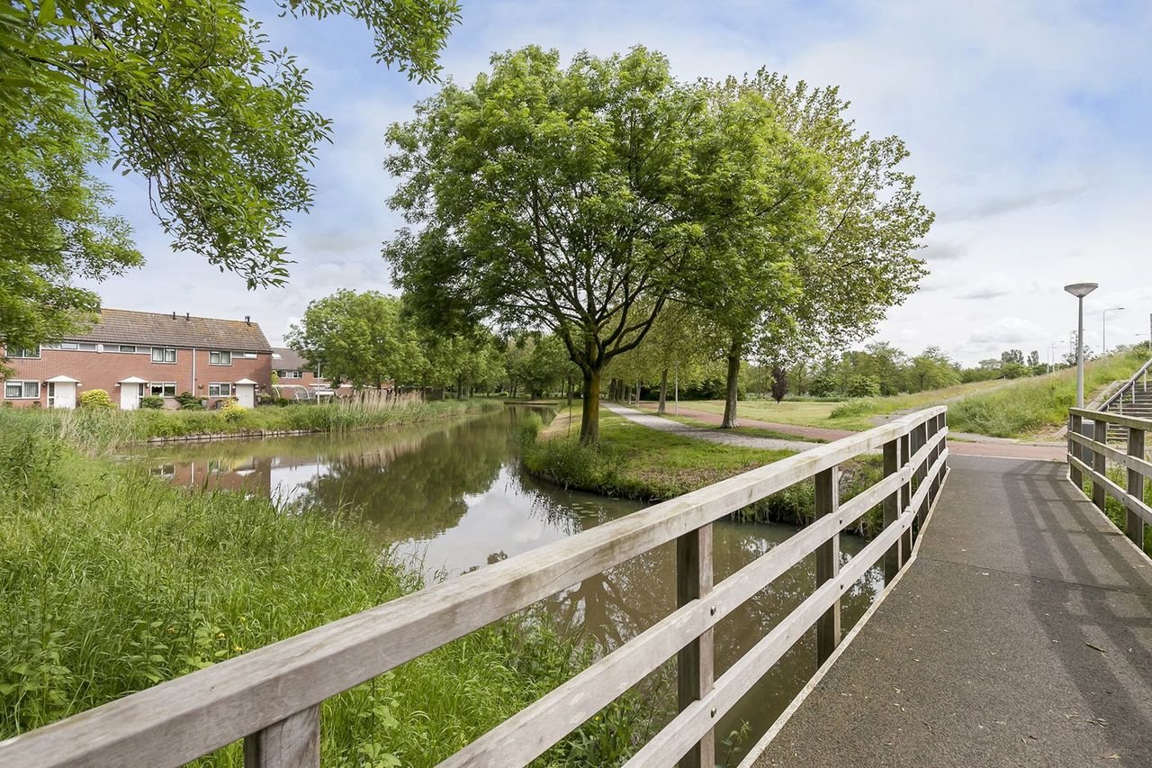 Eengezinswoning met tuin en zonnepanelen in Holendrecht - Afbeelding 16