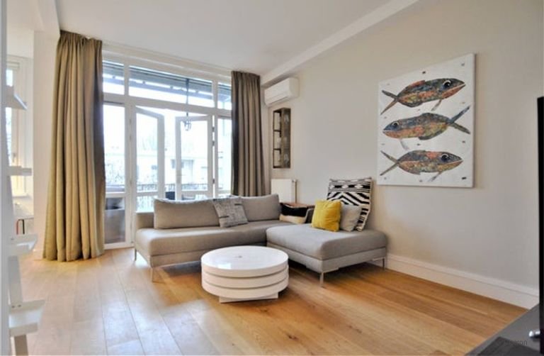 Apartment with south-facing balcony near Oosterpark - Image 1