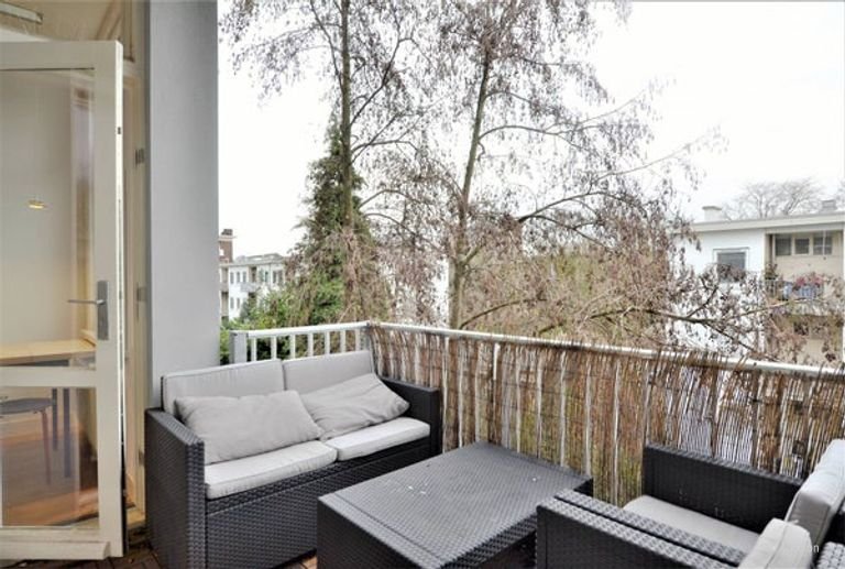 Apartment with south-facing balcony near Oosterpark - Image 11