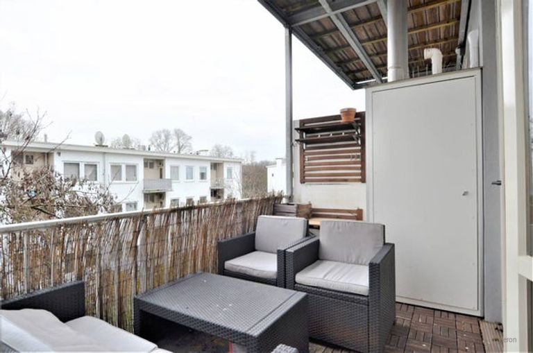 Apartment with south-facing balcony near Oosterpark - Image 8