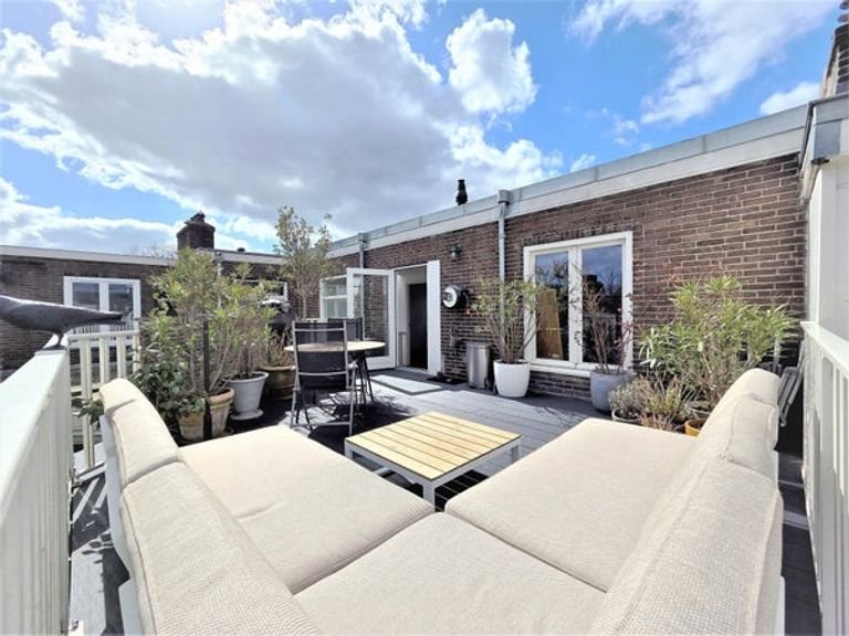 Furnished apartment (120m²) with roof terrace in the Rivierenbuurt - Image 4