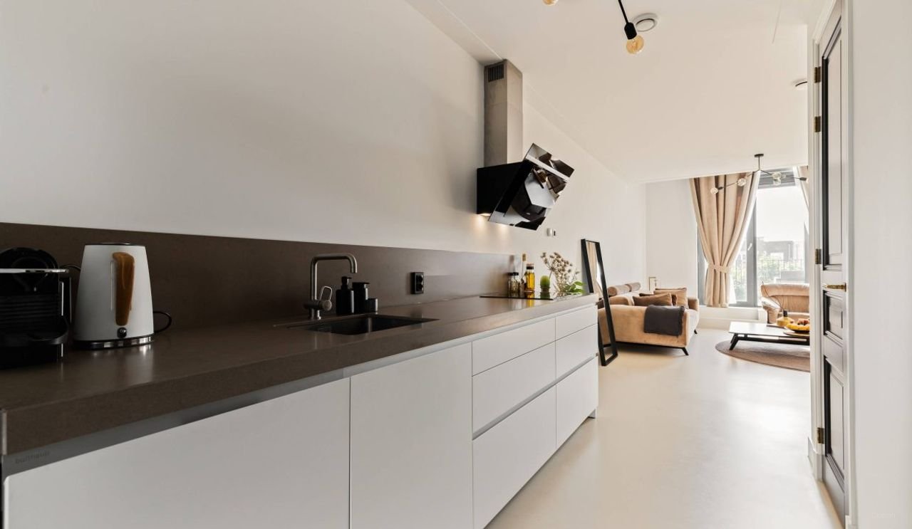 Gemeubileerde loft met vide in Almere Poort - Afbeelding 12