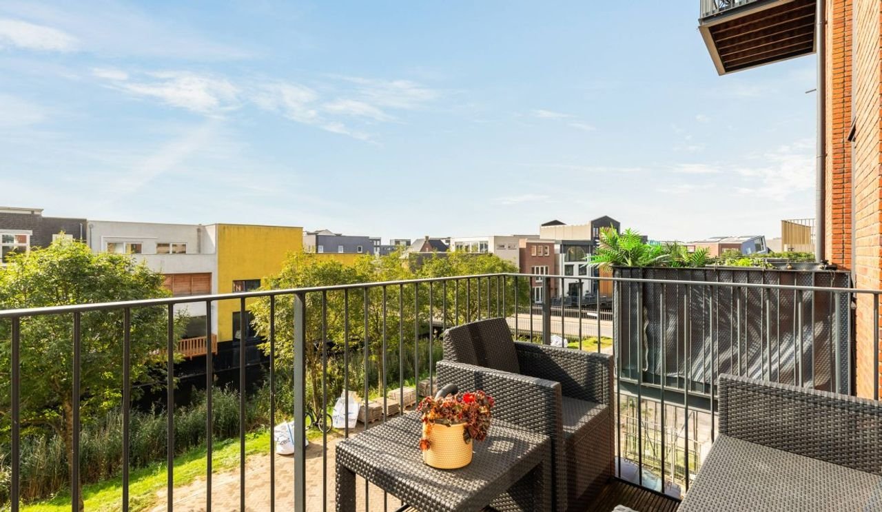 Gemeubileerde loft met vide in Almere Poort - Afbeelding 20