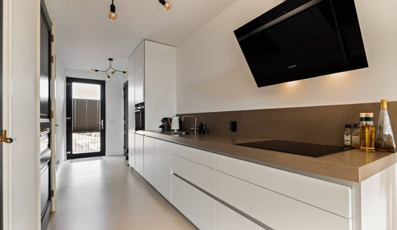 Gemeubileerde loft met vide in Almere Poort - Afbeelding 11