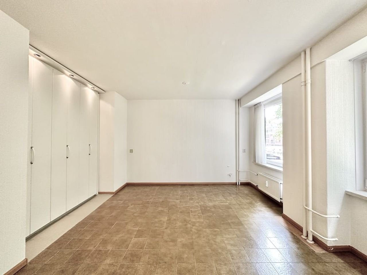 90 m² Apartment overlooking the Sloterplas - Image 7