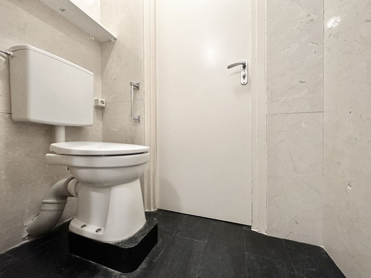 90 m² Apartment overlooking the Sloterplas - Image 15