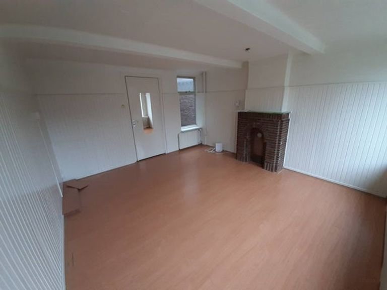 Bright student room in Bomenbuurt - Image 7