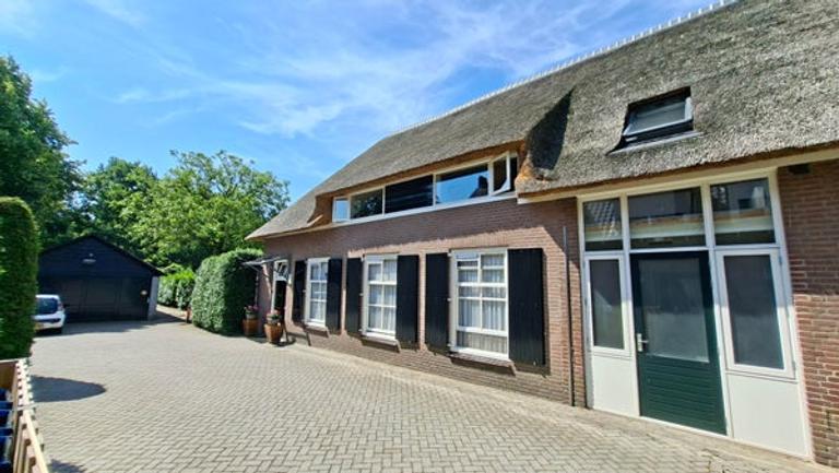 3-kamer appartement met balkon in Haaren - Afbeelding 1