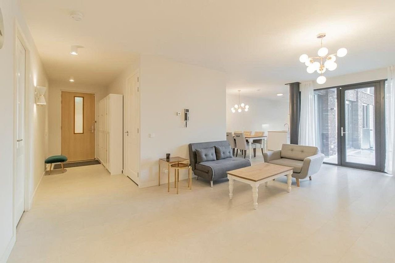 Licht appartement van 145 m² met kookeiland - Afbeelding 6