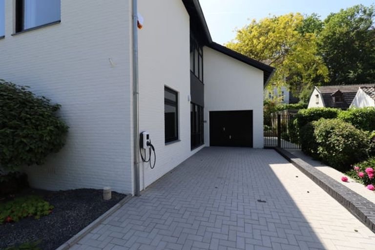 Villa van 310m2 aan de Maas - Afbeelding 3