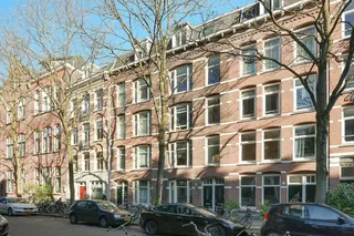 Apartment with roof terrace in De Pijp