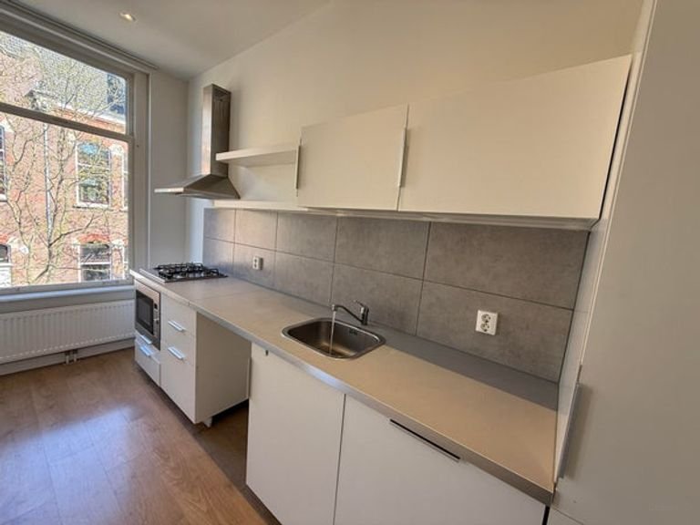 2-slaapkamerappartement met balkon in De Pijp - Afbeelding 1
