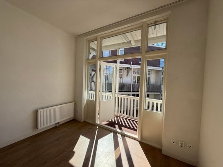 2-slaapkamerappartement met balkon in De Pijp - Afbeelding 10
