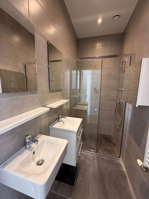 2-slaapkamerappartement met balkon in De Pijp - Afbeelding 7