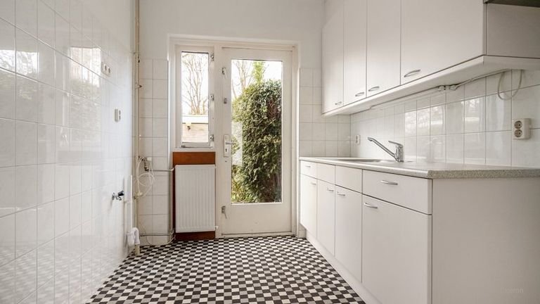 Ruime eengezinswoning met garage in Aa-landen - Afbeelding 4