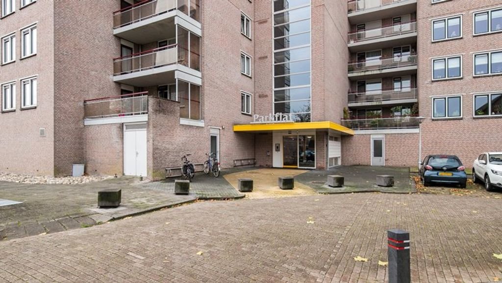 Gelijkvloers 3-kamerappartement in Camminghaburen - Afbeelding 1