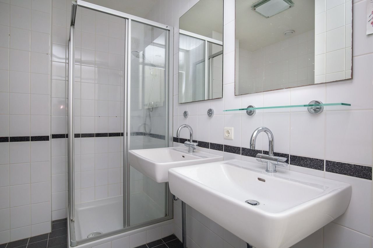 Huis (146m²) met tuin en parkeerplek in Geuzenveld - Afbeelding 9