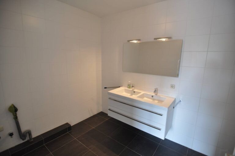 Energy-efficient bungalow (117m²) near ASML in Waalre - Image 8