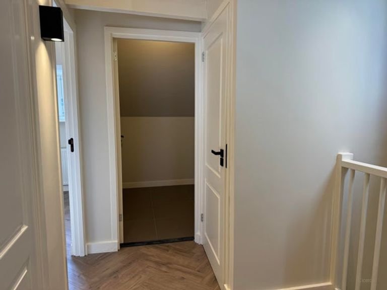 Gemeubileerd 3-kamer appartement aan de Schiedamsesingel - Afbeelding 8
