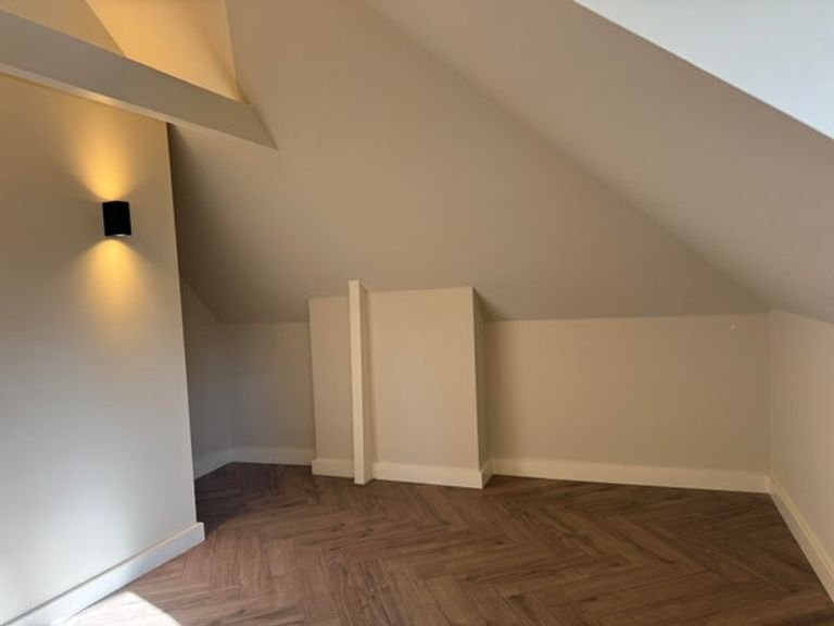Gemeubileerd 3-kamer appartement aan de Schiedamsesingel - Afbeelding 11