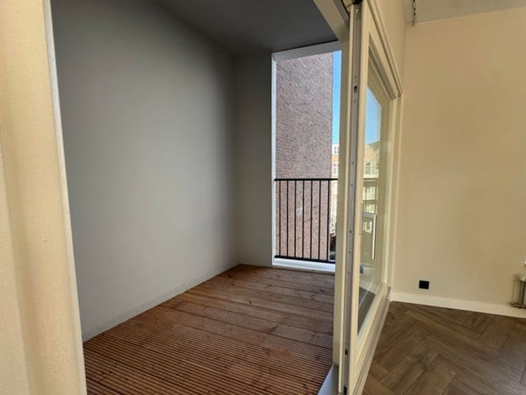 Gemeubileerd 3-kamer appartement aan de Schiedamsesingel - Afbeelding 4