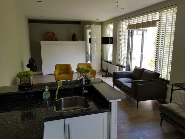 Furnished studio near Prins Hendrikpark - Image 3