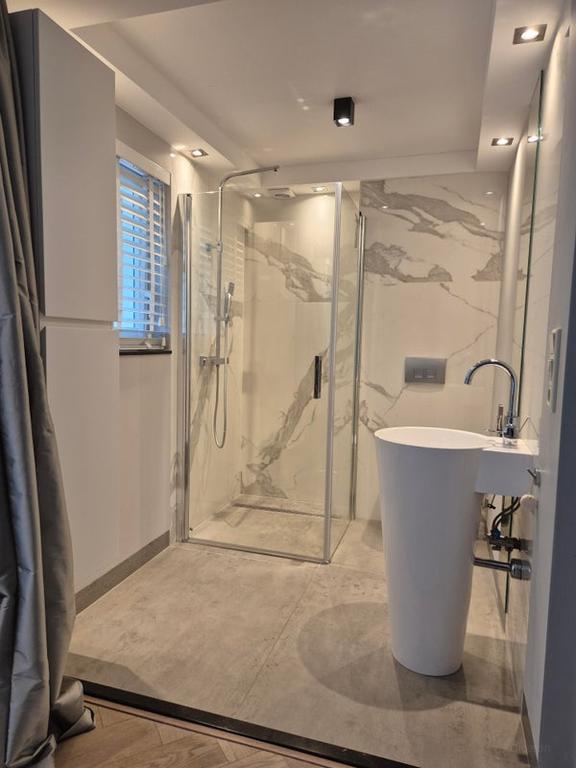 120 m² 2-onder-1-kap aan het Prins Hendrik park - Afbeelding 9