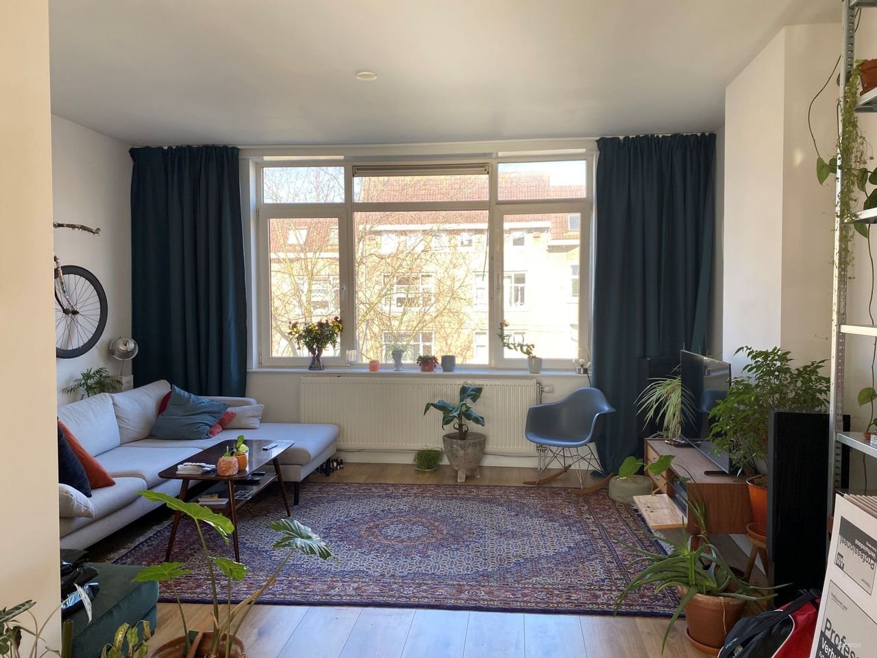 Licht studentenappartement van 75 m² met balkon - Afbeelding 3