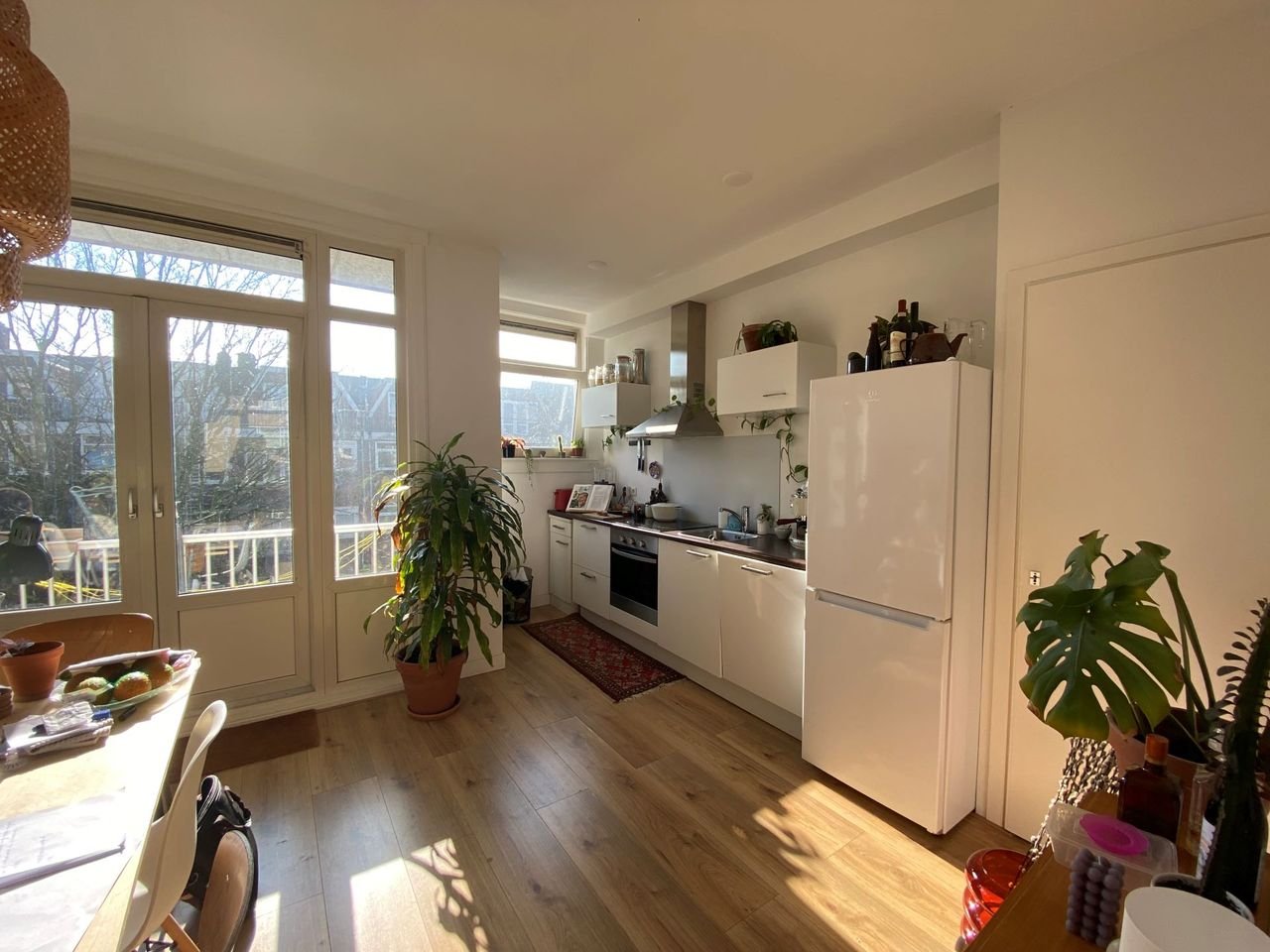 Licht studentenappartement van 75 m² met balkon - Afbeelding 7