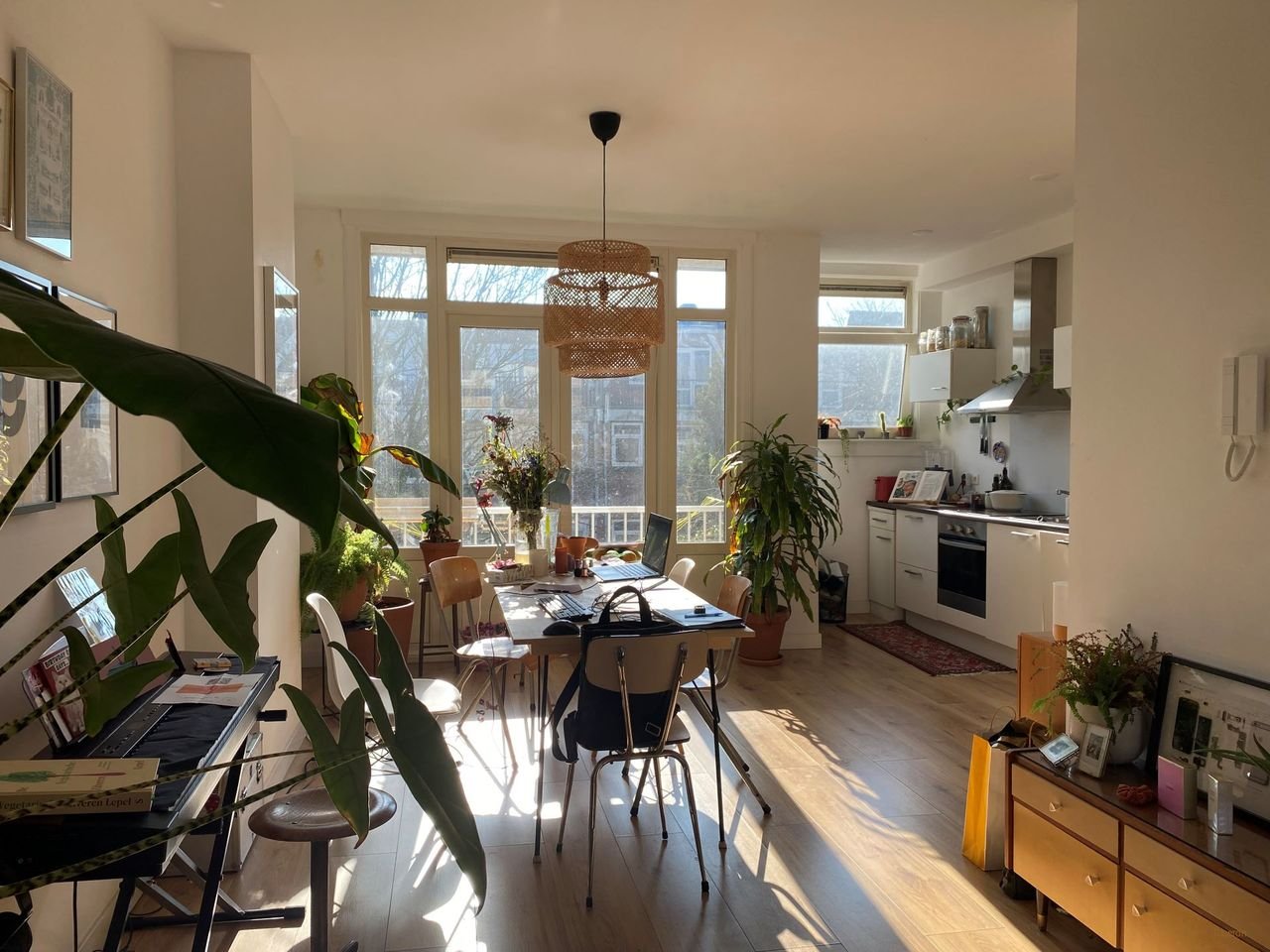 Licht studentenappartement van 75 m² met balkon - Afbeelding 5