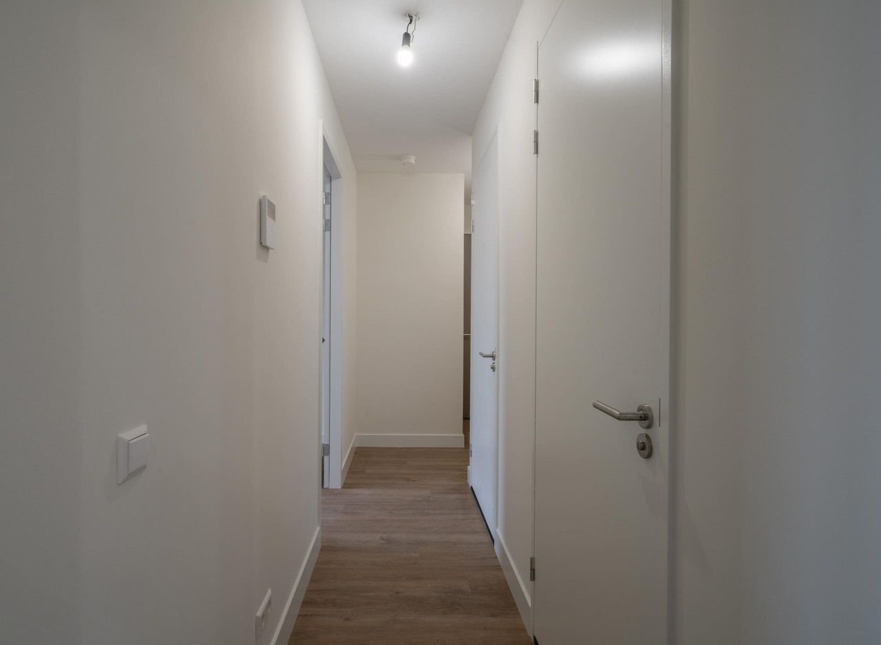 Apartment with 33m² roof terrace - Image 5