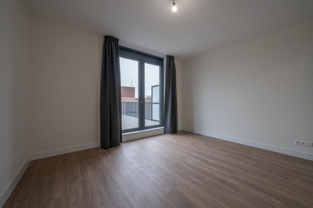 Apartment with 33m² roof terrace - Image 20