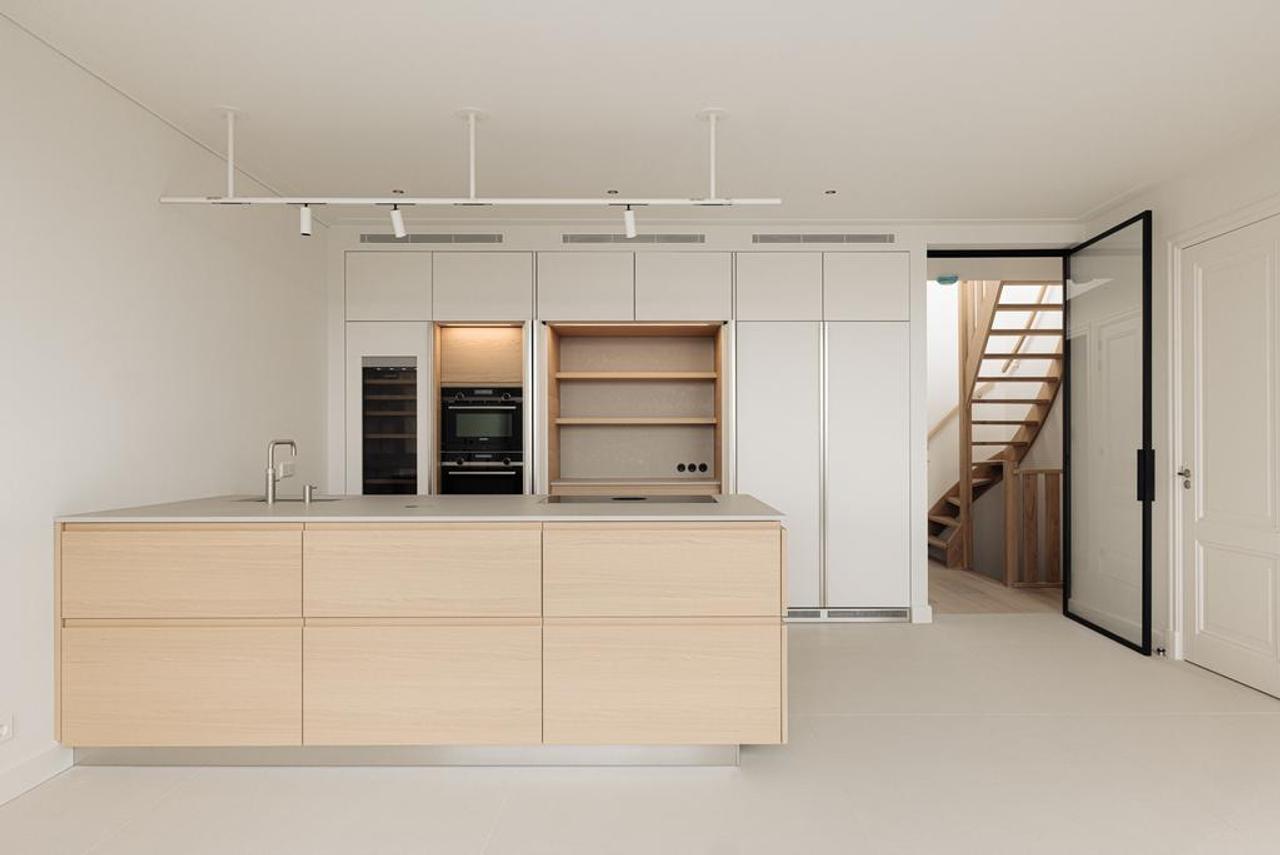 168 m² dubbel bovenhuis met dakterras - Afbeelding 1
