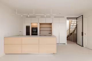 168 m² dubbel bovenhuis met dakterras