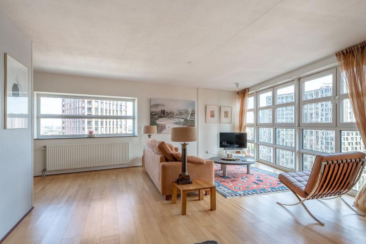 18e verdieping in de Stadsdriehoek met Maasuitzicht - Afbeelding 3