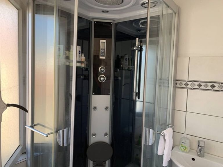 Kamer van 20m2 in dameshuis Maastricht - Afbeelding 6